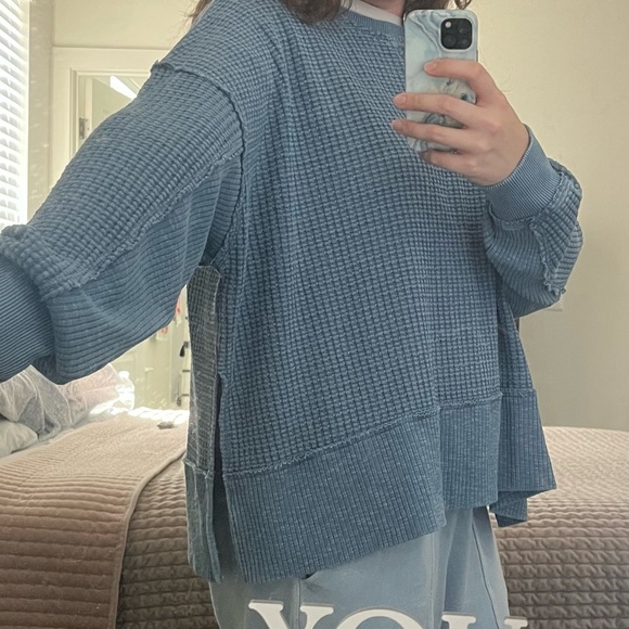 AE Big Hug Crew Neck Waffle Sweatshirt - Picture 7 of 7